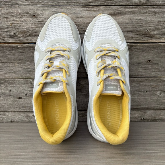 Vionic Tokyo Sneakers - Picture 9 of 12